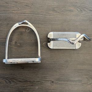 MDC S Classic Stirrup Irons